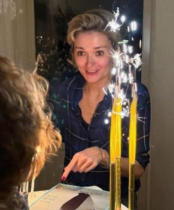 Надежда Михалкова показала, как отметила день рождения в домашней обстановке