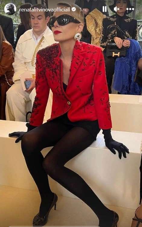 57-летняя Рената Литвинова появилась в мини-платье на Неделе моды в Париже