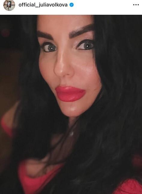 Новое фото экс-солистки «Тату» Волковой ужаснуло фанатов: изменилась до неузнаваемости