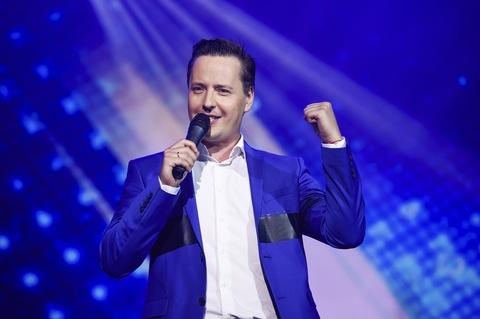 Певец Витас покалечил оппонента в питейном заведении в Москве