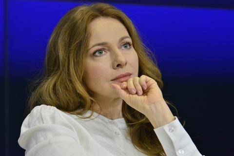 Инсульт или неудачная операция? Перекошенная улыбка Екатерины Гусевой вызвала обсуждения в Сети