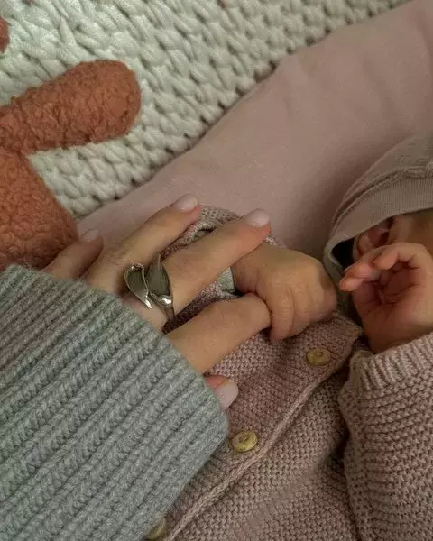 «Думала, помру»: актриса из сериалов «Кухня» и «Полицейский с Рублевки» впервые стала мамой