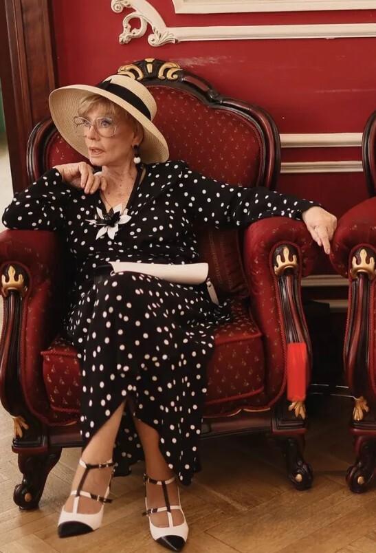 Вера Алентова