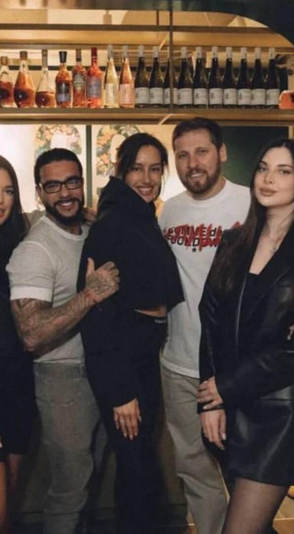 Валентину Иванову заподозрили в беременности