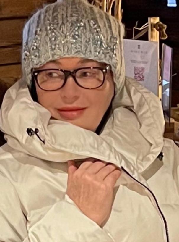 «Верните нам Ларису»: 63-летнюю Гузееву назвали жертвой пластики