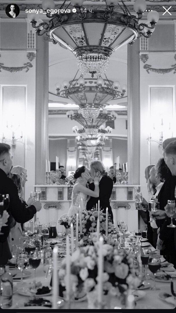 Звезда «Битвы экстрасенсов» Соня Егорова показала фото со свадьбы с Pharaoh