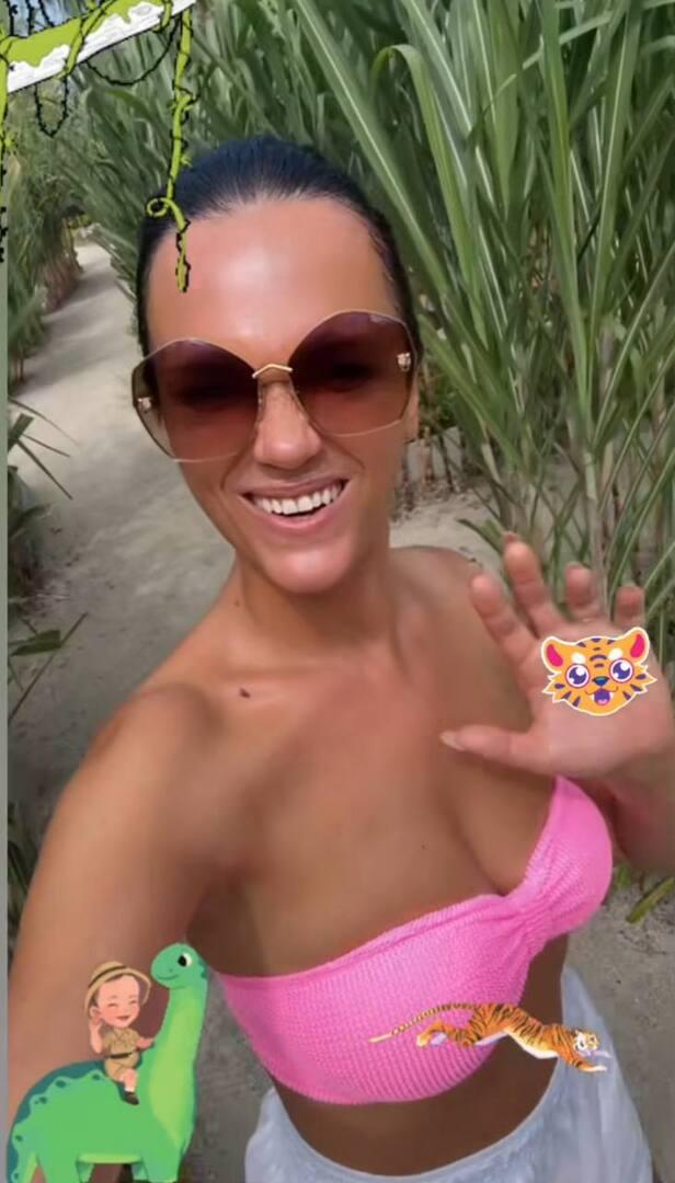 44-летняя певица Слава продемонстрировала фигуру в купальнике