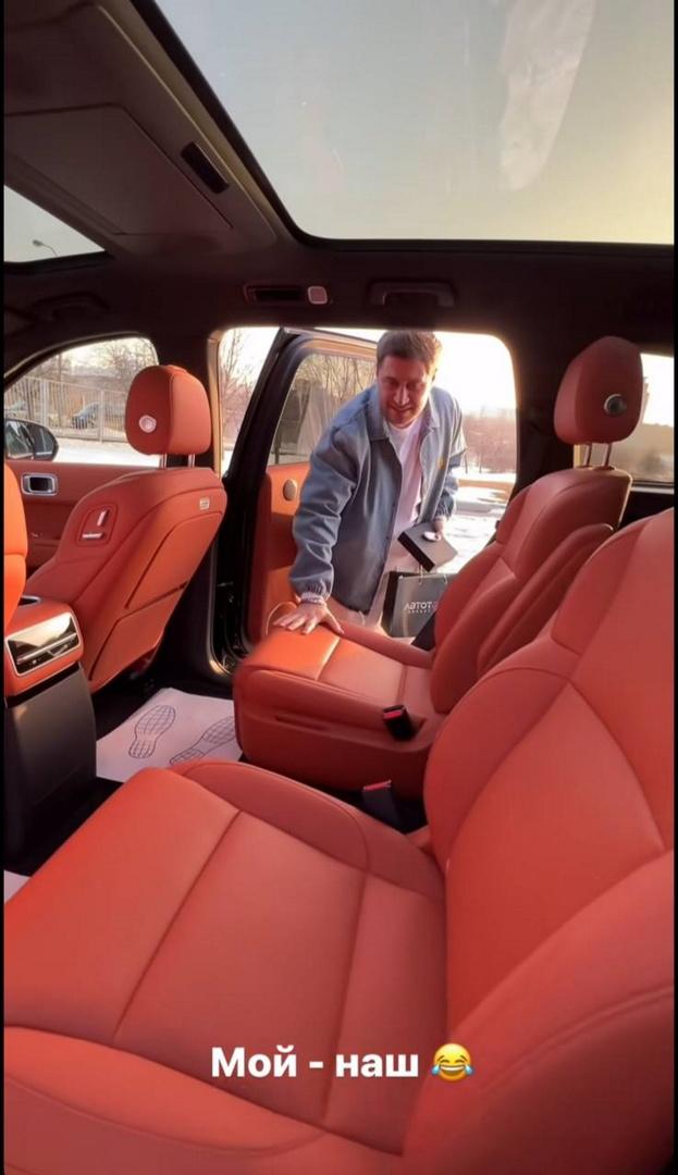 Блогер Давид Манукян купил китайскую машину за 9 млн рублей для будущей семьи