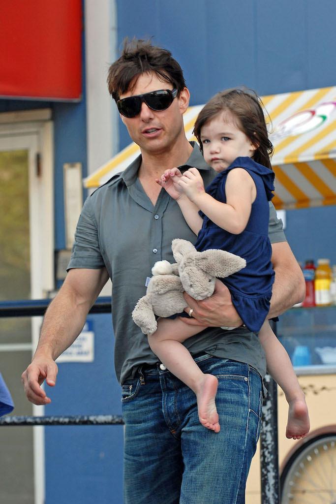 Том Круз с маленькой Сури, 2008 г.
