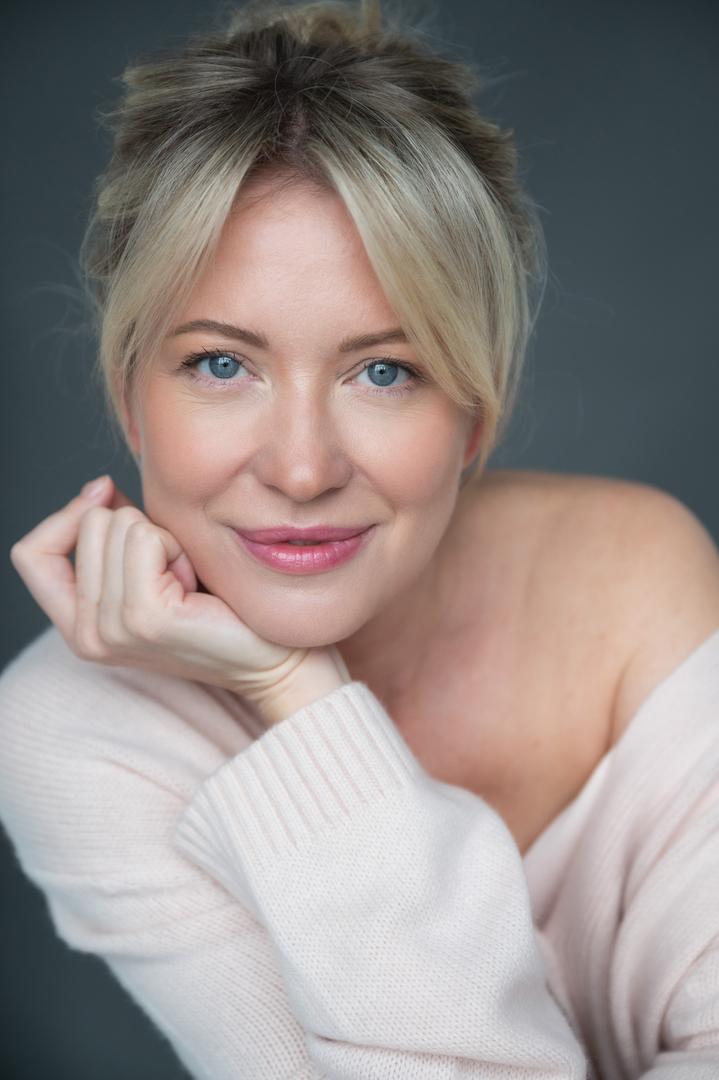 «Могу винить только саму себя»: актриса Евгения Соляных рассказала о паузе в карьере, семье и воспитании сына