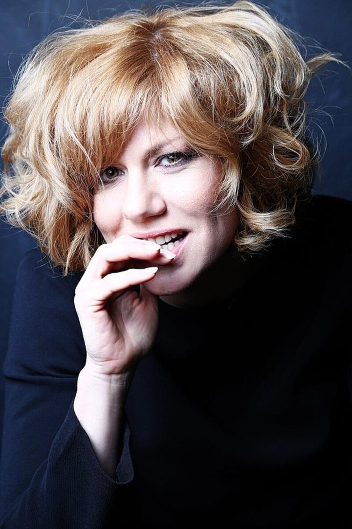 Елена Бирюкова: «Я дружу с бывшими женами мужа и экс-супруга. Мне нечего с ними делить»