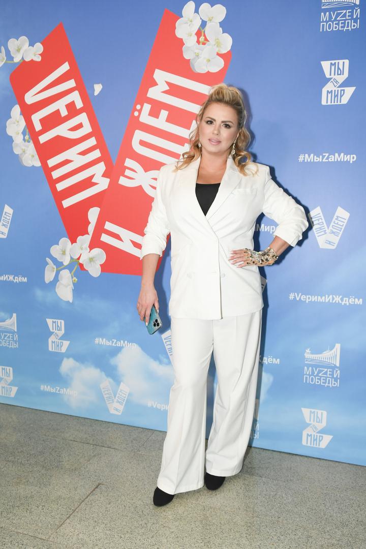 Анна Семенович