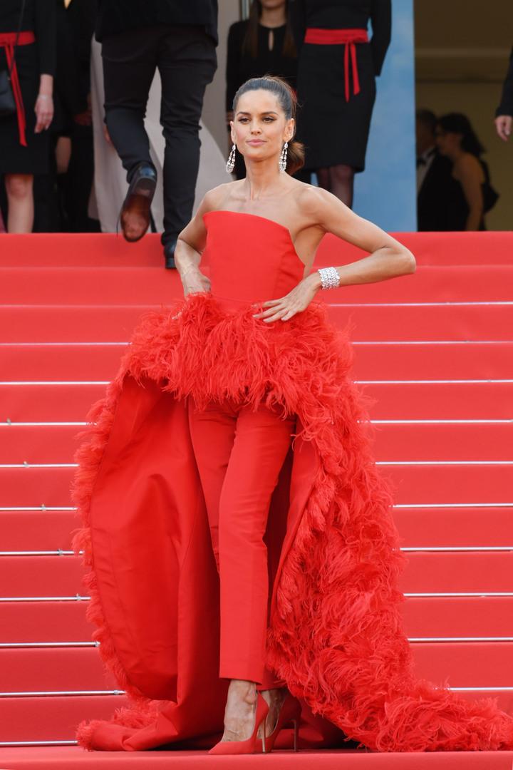 Изабель Гулар