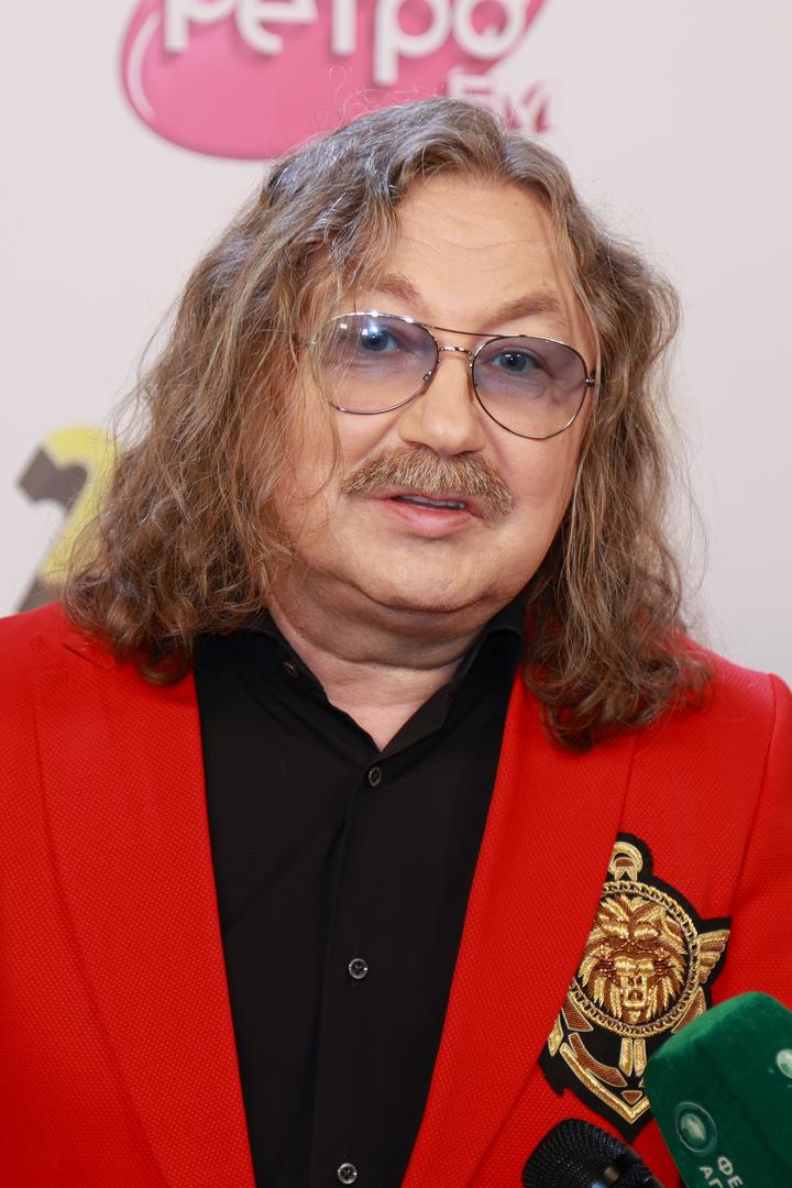 Инфаркт, слухи о разводе и новый бизнес: что сейчас происходит с Игорем Николаевым