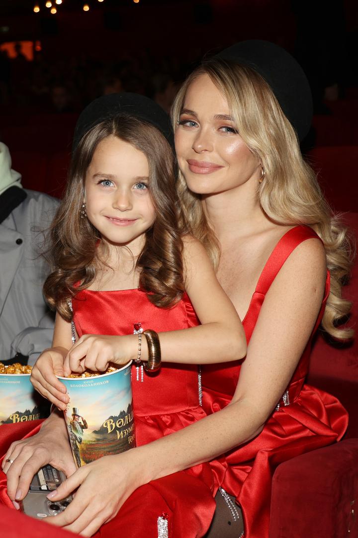 «С каждым последующим ребенком становится легче»: Анна Хилькевич о роли многодетной мамы, конкуренции и муже