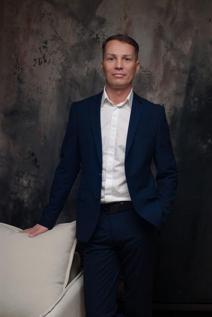 Денис Амосов