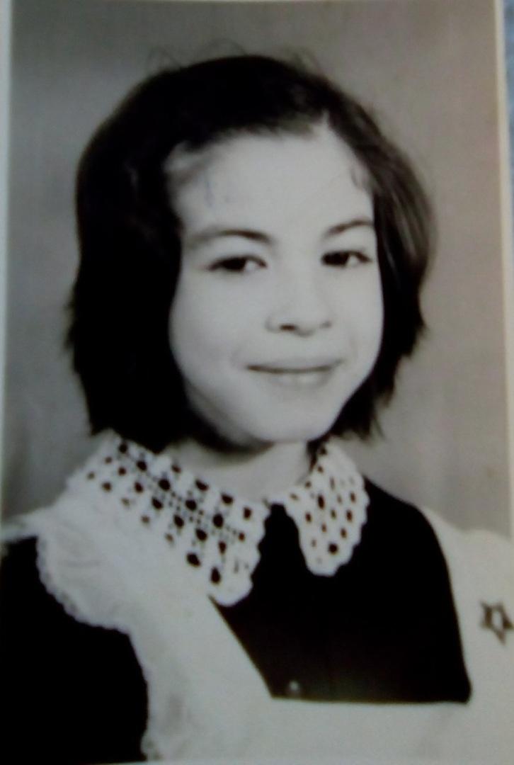 «Этот мальчик – вылитый Ален Делон»: певица Анири о первой школьной любви