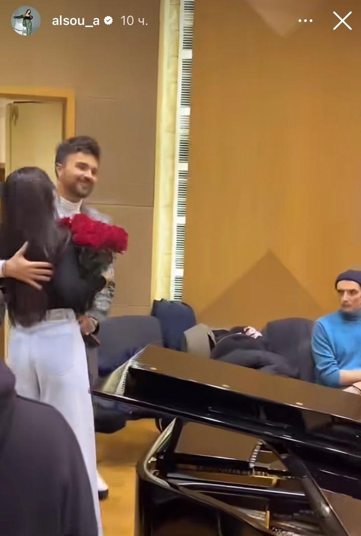 «Очень счастлива»: разведенная певица Алсу получает подарки от чужого мужа