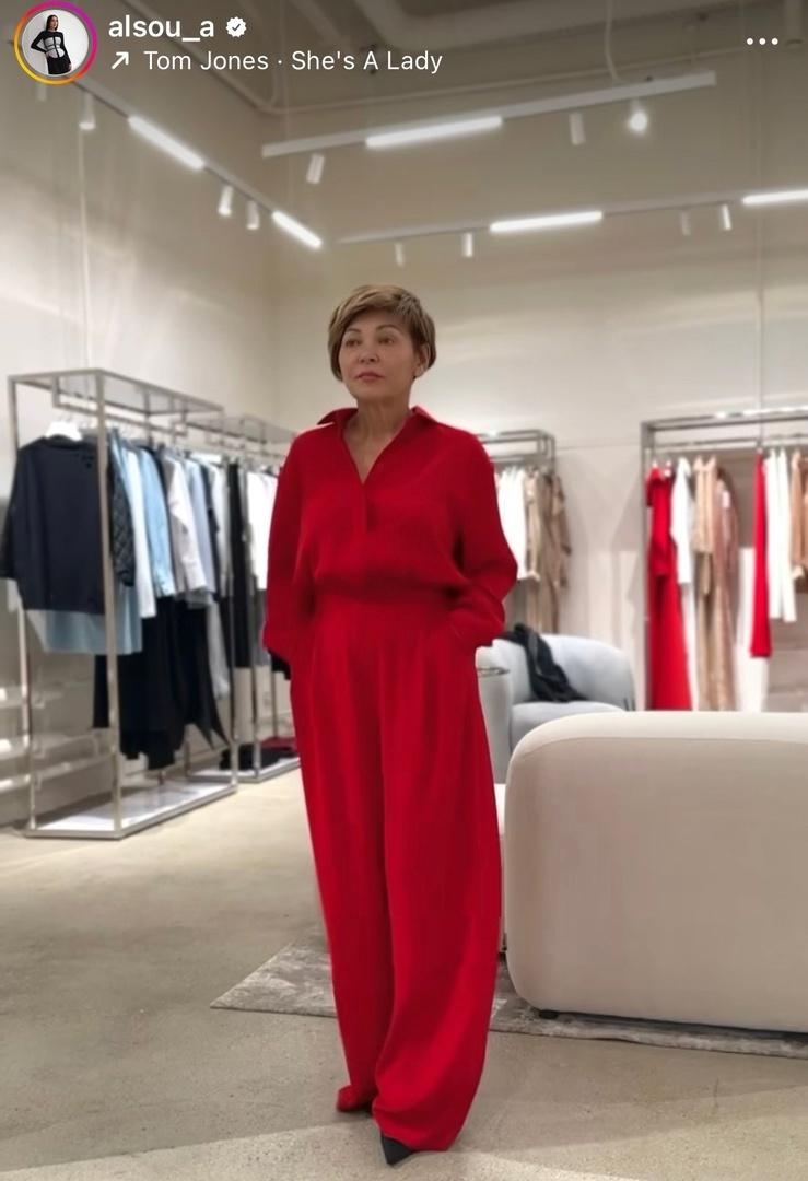 «Выглядит отменно»: певица Алсу показала моложавую мать