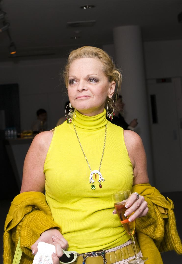 Лариса Долина в 2010 году