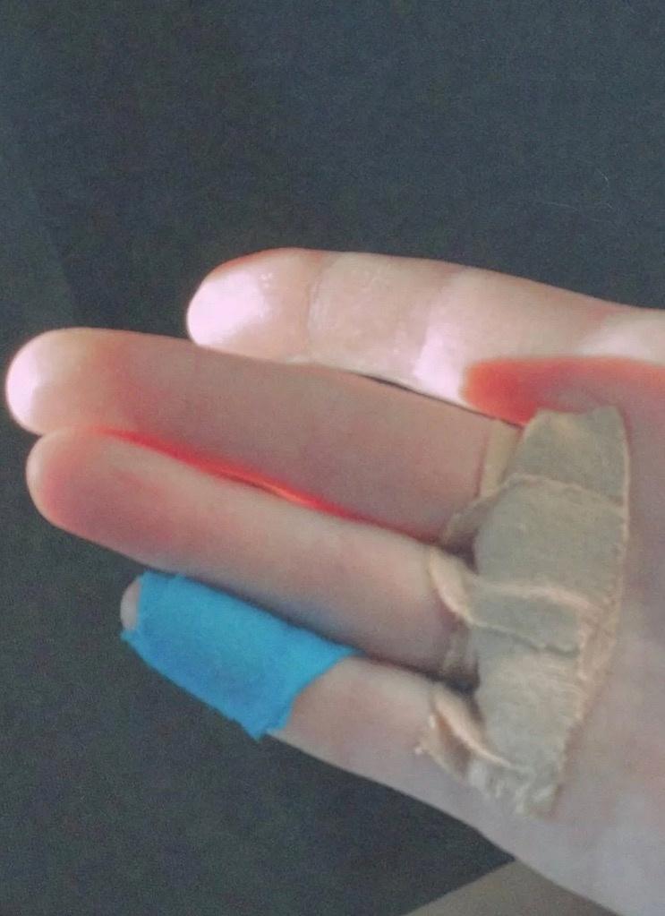 Танцы требуют жертв: Светлана Ходченкова выложила пугающие кадры с тренировки