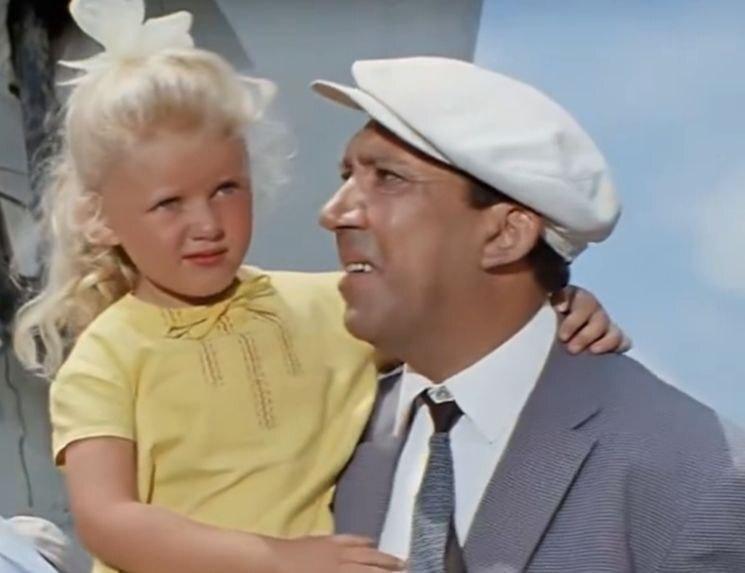 Шизофрения, смерть в 47 лет и заброшенная могила: трагедия звезды «Бриллиантовой руки» Александры Лисютиной