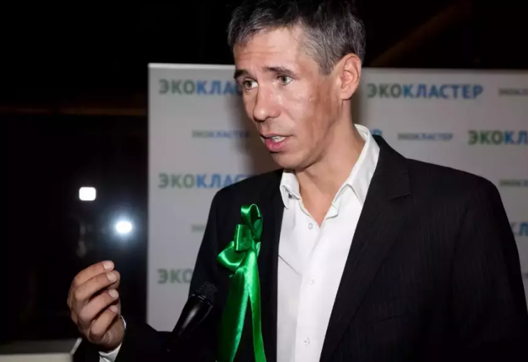 Алексей Панин* заскучал по России и высказался о намерении вернуться