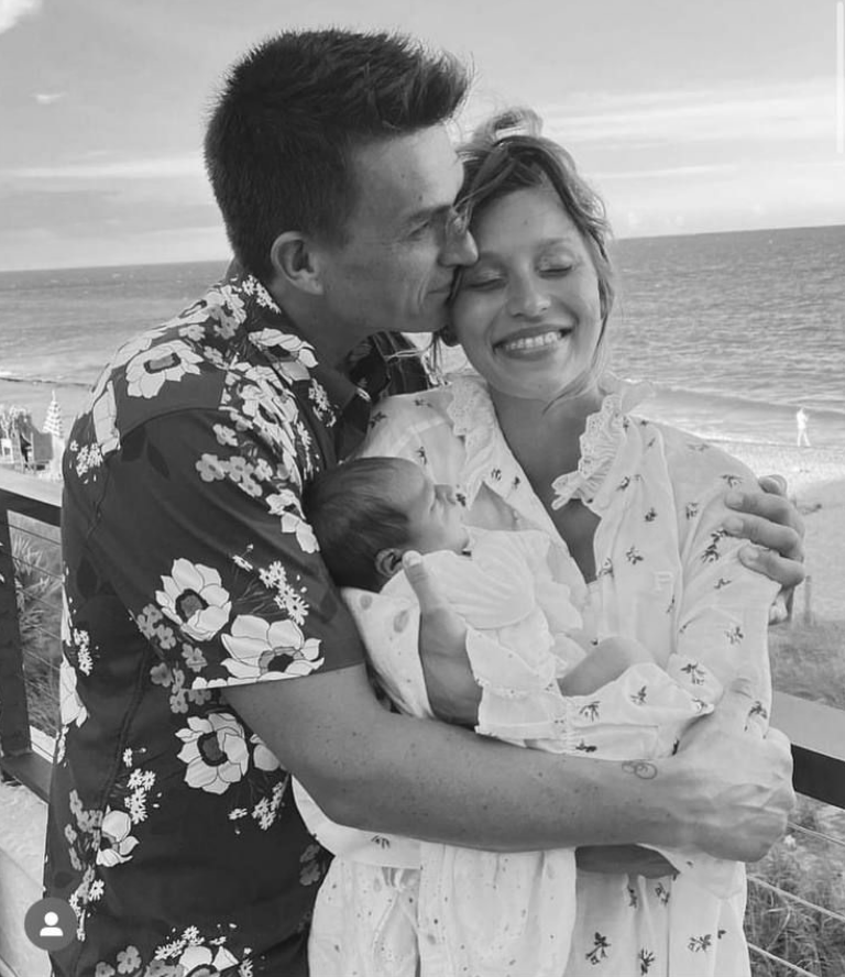 Влад Топалов и Регина Тодоренко с Миром