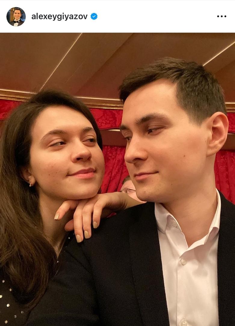 Гиязов с женой