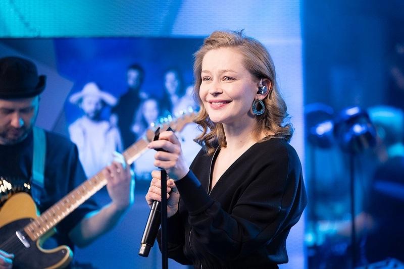 Юлия Пересильд вспомнила о знакомстве с Расторгуевым и участии в трибьюте «Любэ»