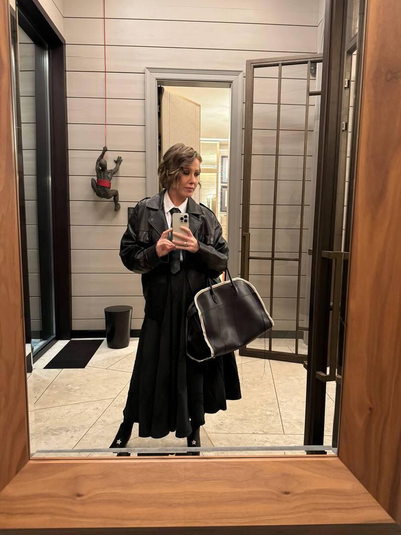 «Как женщина с пустым ведром»: Ксению Собчак высмеяли за большую сумку