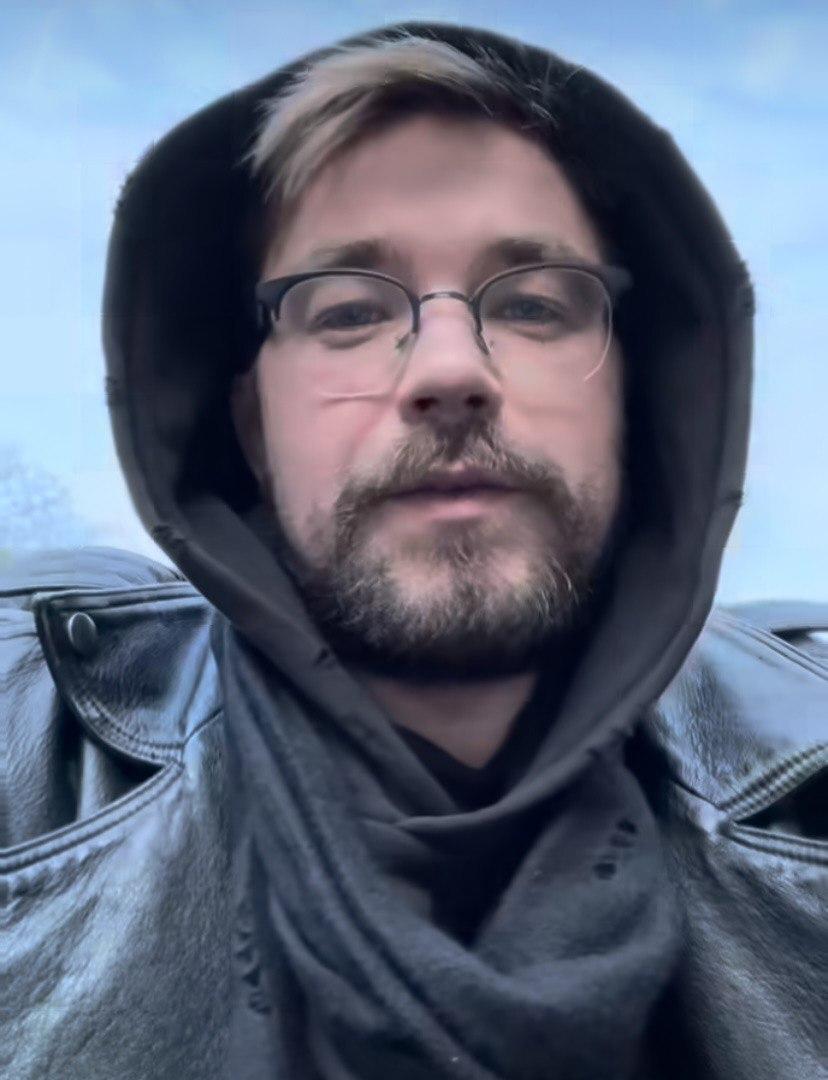 Александр Петров