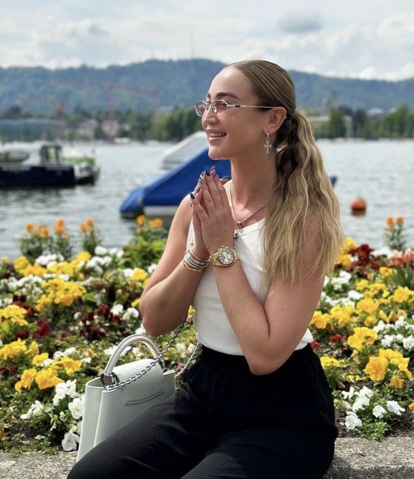 Ольга Бузова