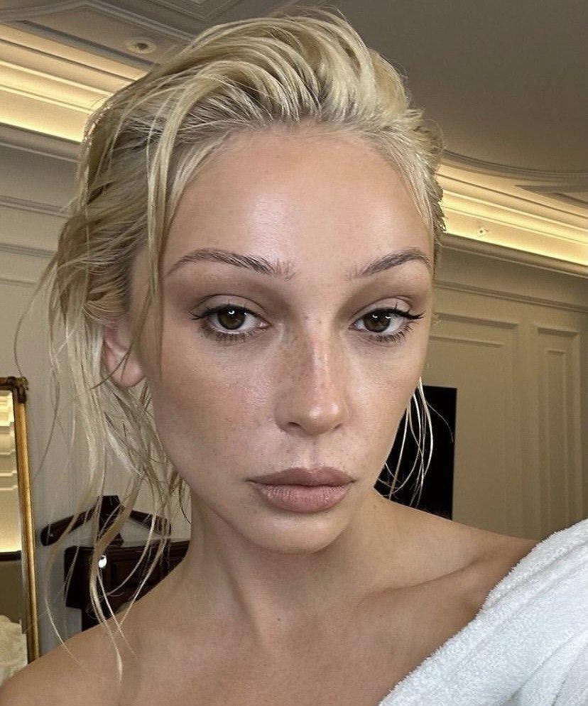 Настя Ивлеева два месяца практически не появляется в социальных сетях