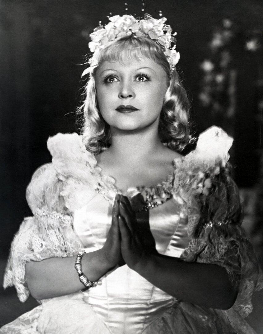 Янина Жеймо, мама Юлиана и звезда советского кино