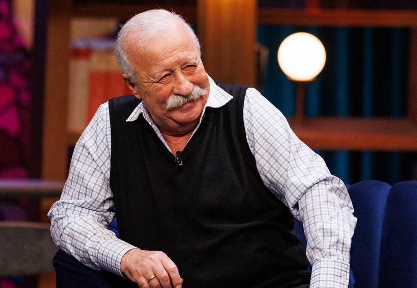 «До сих пор летаю»: 78-летний Леонид Якубович раскрыл свое главное увлечение