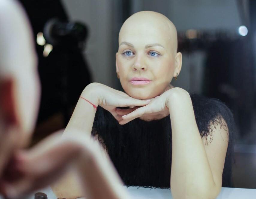 «Мы не хотим жалости. Она нам не нужна»: Сабина Пантус рассказала о борьбе с раком, хейте и возвращении на ТВ