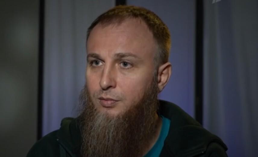 К рассказавшей о домогательствах отца дочери Ивана Сухова проявлял интерес брат