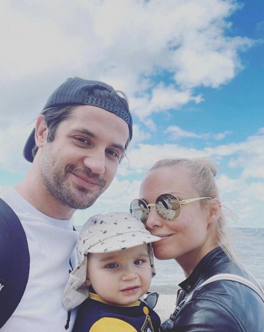 «Мы не застрахованы от того, чтобы влюбиться»: Марк Богатырёв о ревности в отношениях с Арнтгольц 