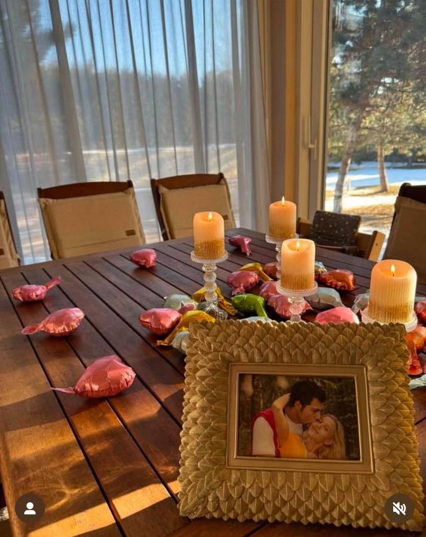 Юлия Ковальчук опубликовала архивное фото с Чумаковым в 17-летнюю годовщину