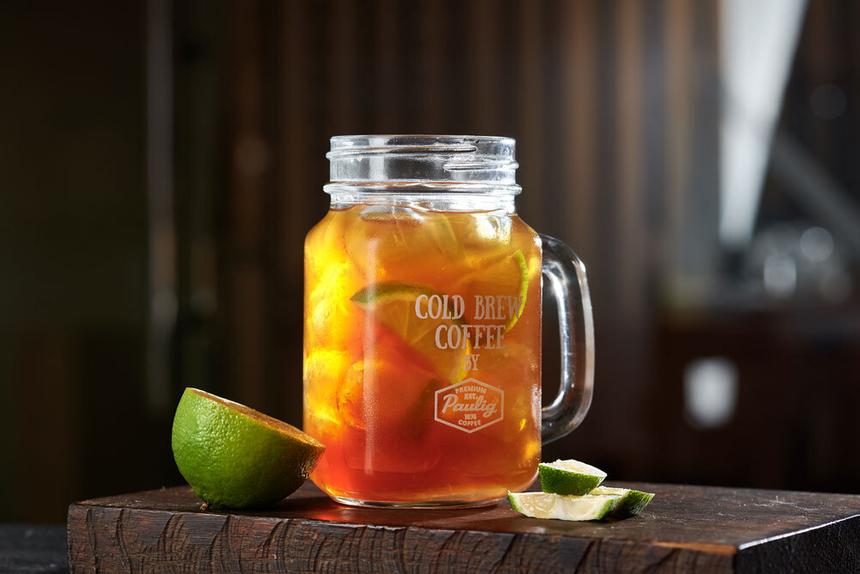 «Раф Масала» и еще 6 рецептов напитков с кофе для тех, кому необходимо взбодриться