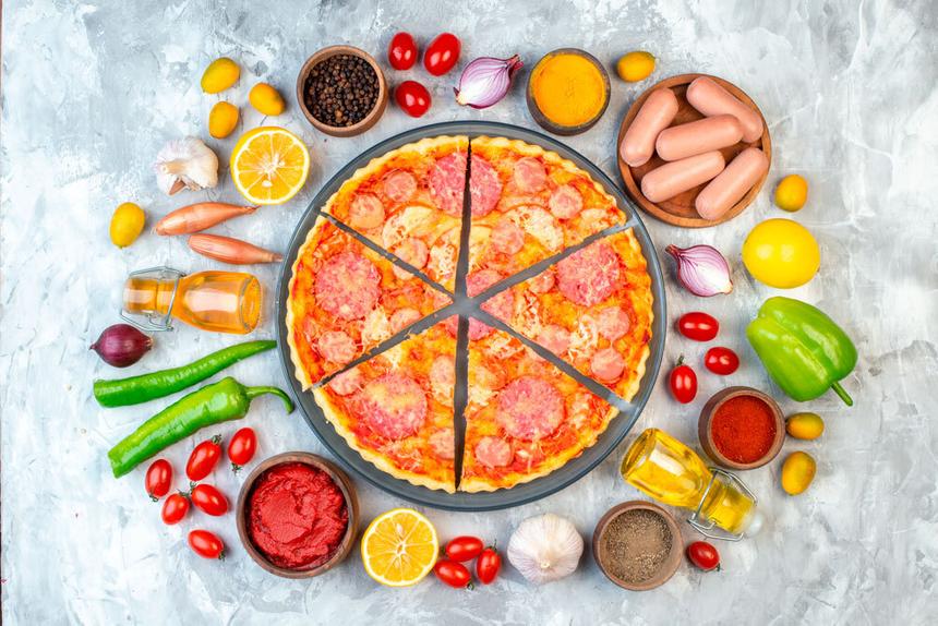 Голодные игры: как избавиться от приступов неконтролируемого желания есть в ПМС