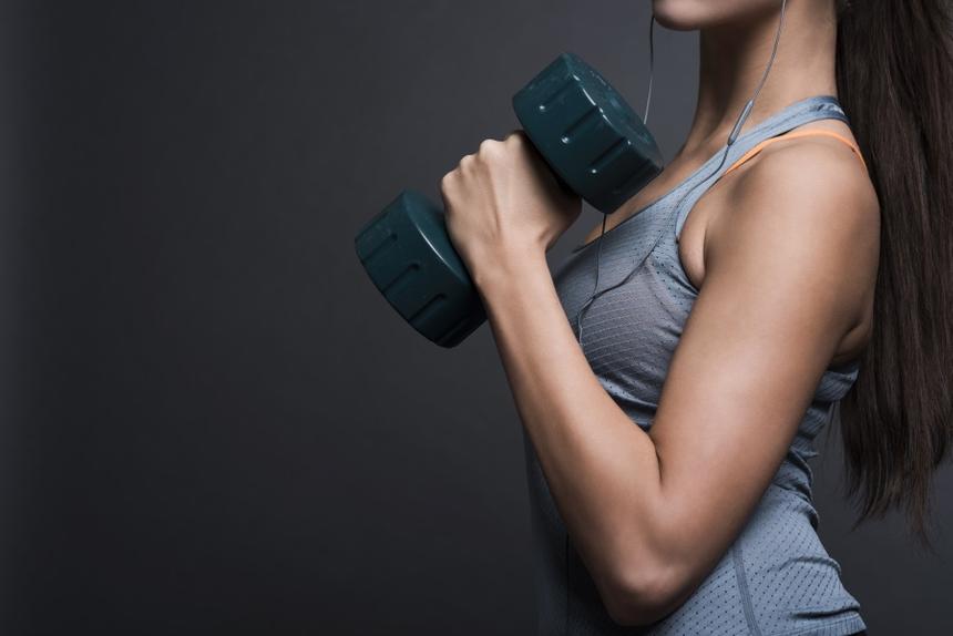 Кардио vs силовые: какие тренировки эффективнее при похудении