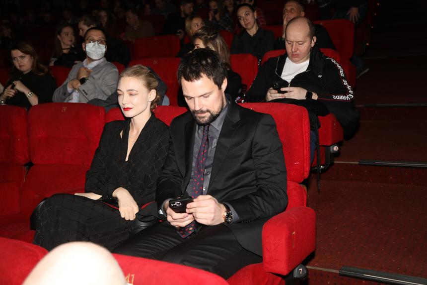 Оксана Акиньшина и Данила Козловский на премьере сериала «Карамора»