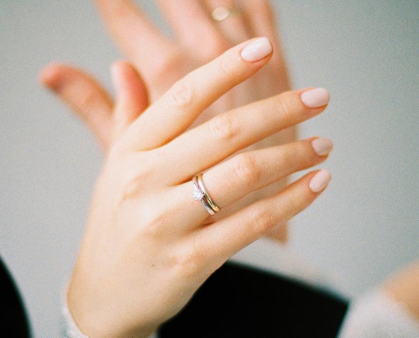 Свадебное платье с бриллиантами и корона мачехи: дочь одного из богатейших монархов мира вышла замуж