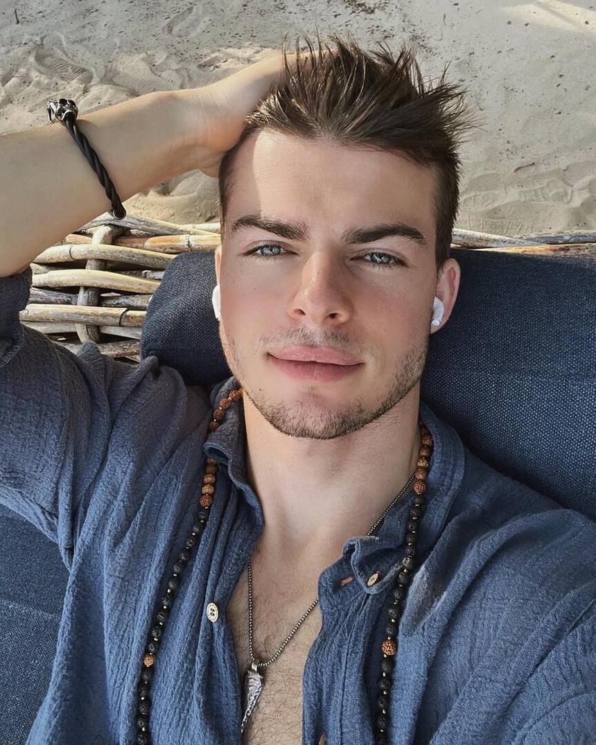 Филипп Газманов