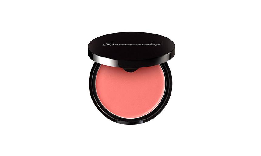 Кремовые румяна Sexy Cream Blusher в оттенке Good Girl, Romanovamakeup. Цена: 2370 рублей.