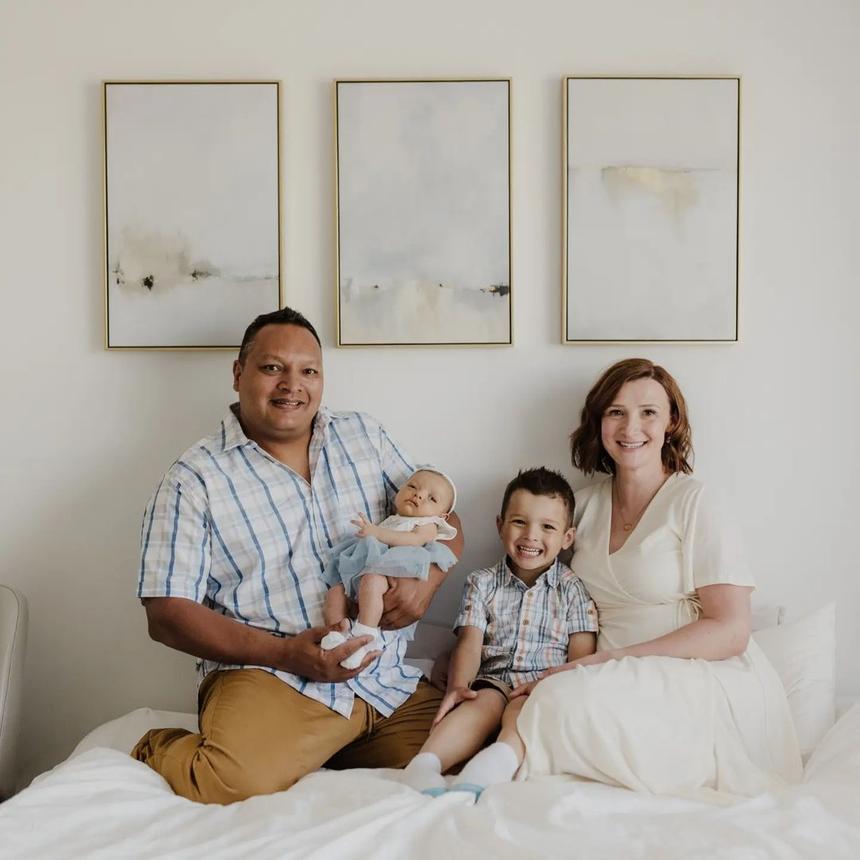 Елена с супругом и детьми