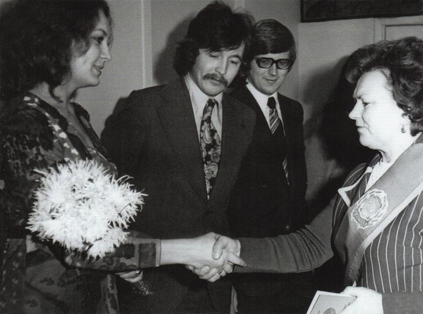 Вячеслав Малежик — о счастливом браке: «У нас с женой не медовый месяц, а медовый век!»