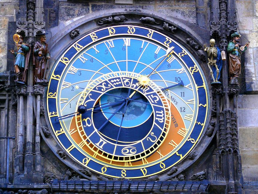 «Будь начеку и знай врага в лицо»: астрологи назвали недругов каждого знака зодиака